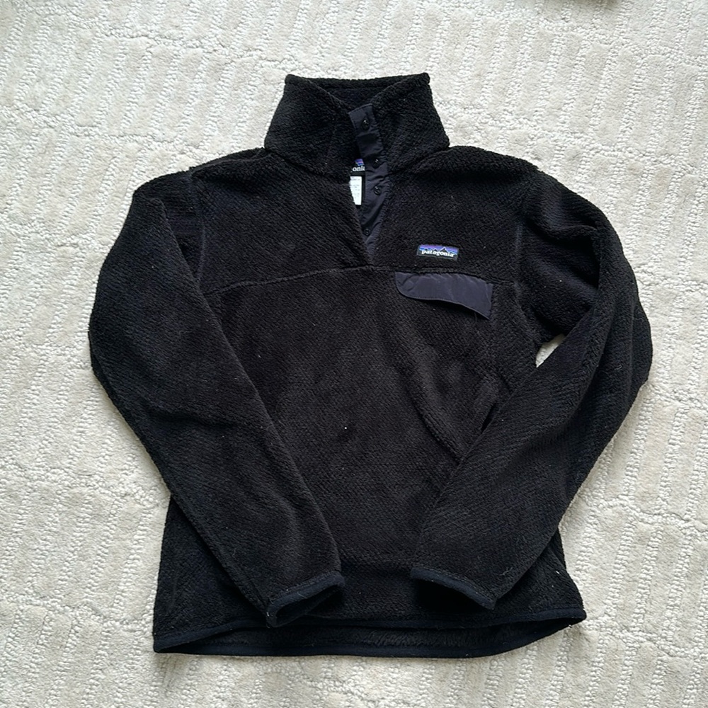 Patagonia fleece pullover